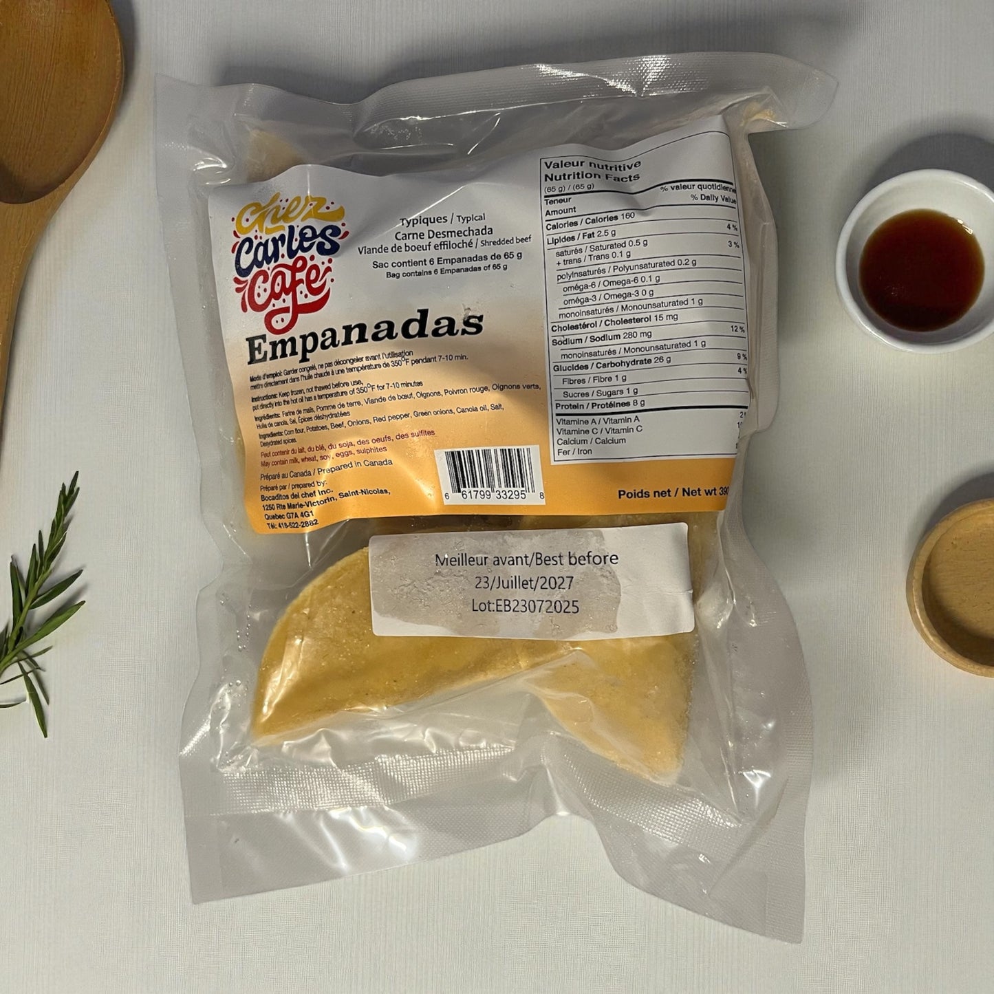 Empanadas de Carne Desmechada – Chez Carlos Café